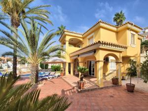 Andalusian Villa Near Beach