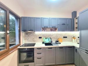 Nickys Apartment - with Private Parking in Center