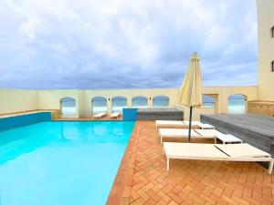 1001 Bermudas - Seaviews & beach access - Modern 3BR Umhlanga