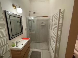 CITY CENTER 3, elegant and cozy 2br in city center!