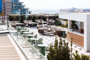 Mercury Suite Bright with Pool access by ArcoBnb