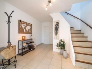Villas Villa in Oupia with Private Pool & Views : photos des chambres