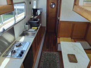 Bateaux Penichette cosy couple famille amis ouvriers : photos des chambres