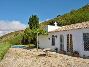 Cottage in La Joya with Pool and Garden