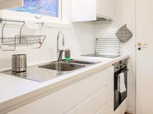 3 person holiday home in HENÅN-By Traum