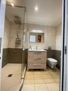 Bandol Centre Ville T2 terrasse parking privatif couvert