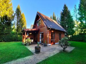 Terrace Apartment with Lush Garden