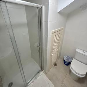 Pool view 2 bed duplex in Castle Harbour C207