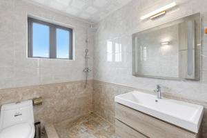 Grand Lémuria by First Grand Stays - Luxury 3BR Villa with Private Pool