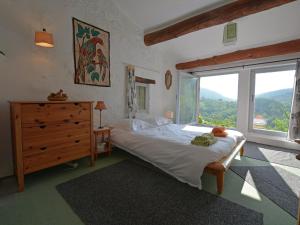 Villas Villa in Pyrenees with Stunning Mountain Views : photos des chambres