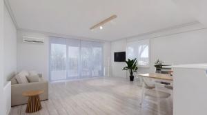 Lux Voula Center Beach Apartment