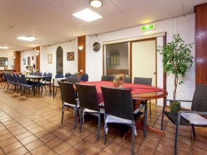 Farmhouse in Holwerd near the Sea