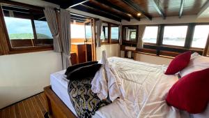 Phinisi Panrita Luxury Komodo