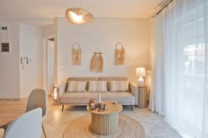 Modern Beach Retreat 2BR in Coastal Palaio Faliro