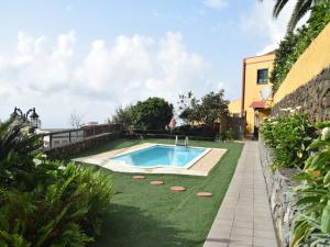 Cave House in Tenerife with Pool and Beach