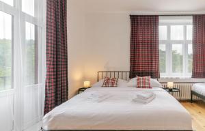 Nad lékárnou by Mountain ways