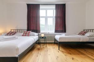 Nad lékárnou by Mountain ways