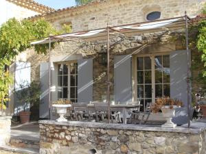 Maisons de vacances Mansion in Vaison-la-Romaine with Private Pool : photos des chambres