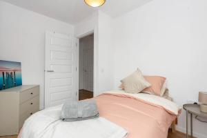Free Parking - City Centre - Sleeps 5 - Modern