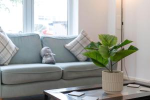 Free Parking - City Centre - Sleeps 5 - Modern