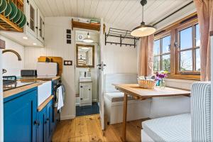 Quercus & Redwood - Sleeps 4