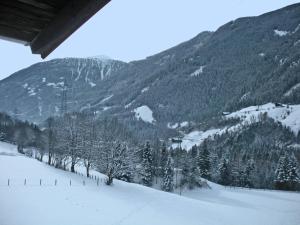 Chalet in Matrei near Ski Lift & Bus