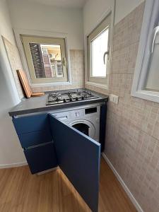 Manzoni Blue House by GHOR