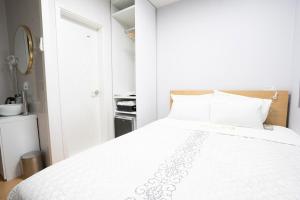 Hongdae Sinchon Theme Motel