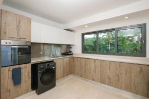 Amare Residences - Beachfront complex