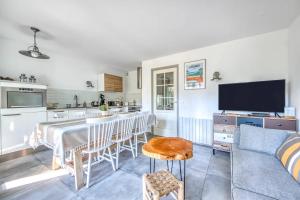 Maison 2 chambres 6 pers à Lacanau Océan, piscine, golf, Wi-Fi