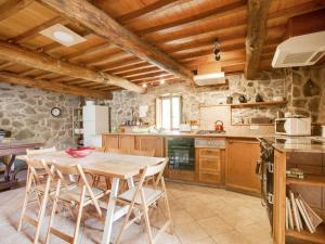 Farmhouse in Castrotañe with Terrace