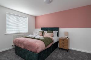 5BR Modern House Parking M1