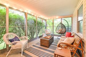 1 Mi to Vineyard Serene Berkshires Country Escape