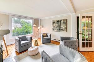 1 Mi to Vineyard Serene Berkshires Country Escape