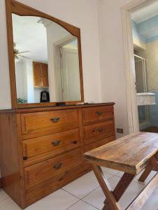 Golden sunny central room in the heart of degla el maadi