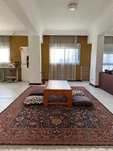 Golden sunny central room in the heart of degla el maadi