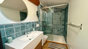 B&B / Chambres d'hotes B&B 2 Chambres d'hotes Gai Felibre avec Piscine et Jacuzzi : photos des chambres