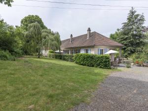 Burgundy Poolside Getaway