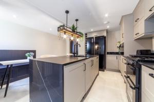 Tranquil 5BR house with garden & terrace, SE London
