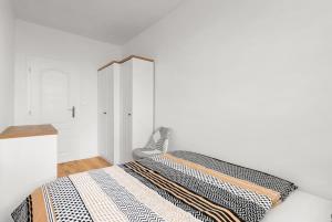 City Glow Apartment with Balcony