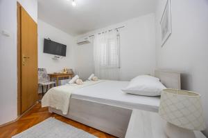 Double bedroom in center