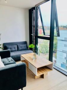 1 bedroom luxury apartment 20 min from centre