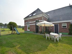 Farmhouse in Haarlo near Lake Hambroek