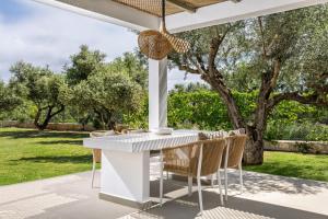 Aquatic by Vintage Travel