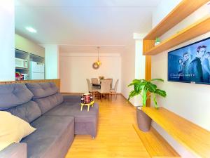 Apto completo com VISTA MAR em CONDOMINIO RESORT FRENTE MAR em Barra Velha 2 quartos AR CONDICIONADO CHURRASQUEIRA privativa Cozinha Completa PISCINA vaga de Garagem - VIL3