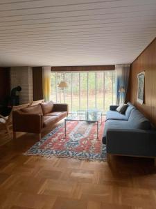 70S Wooden House On Large Natural Plot