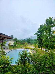 Ban Rim Nam Klongwan