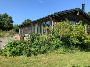 Renovated Holiday Home With Sea View On Agersø