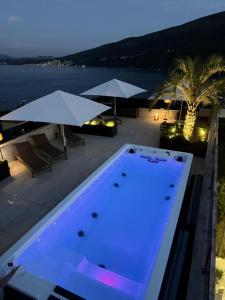 Apartment mit Pool Area und Meerblick in der Bucht von Kotor