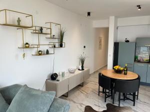 Apartment mit Pool Area und Meerblick in der Bucht von Kotor